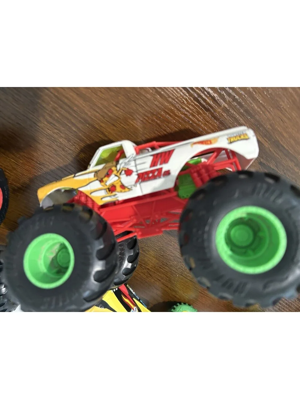 HOT WHEELS MONSTER JAM 